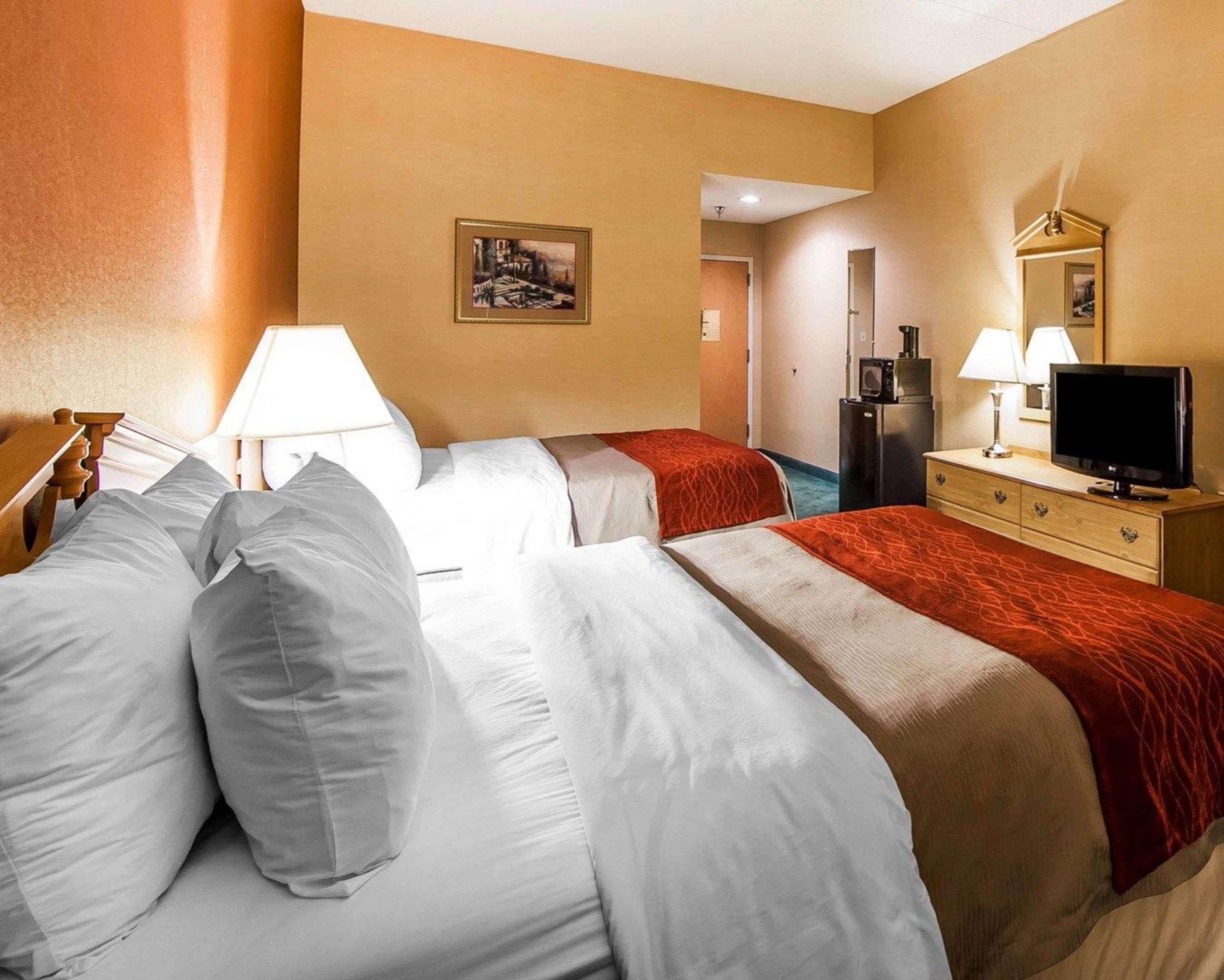 Econo Lodge Newport Exteriör bild