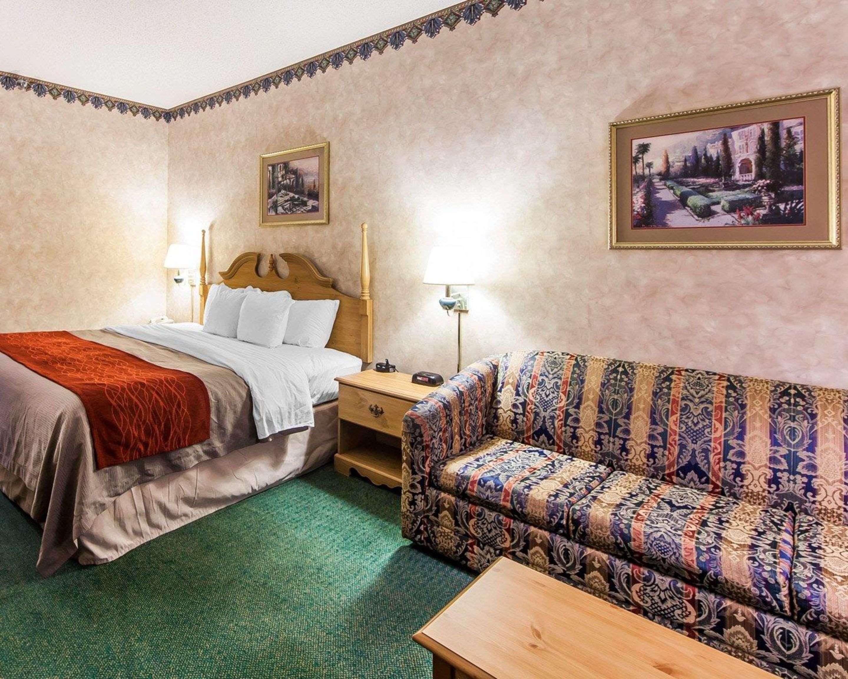 Econo Lodge Newport Exteriör bild